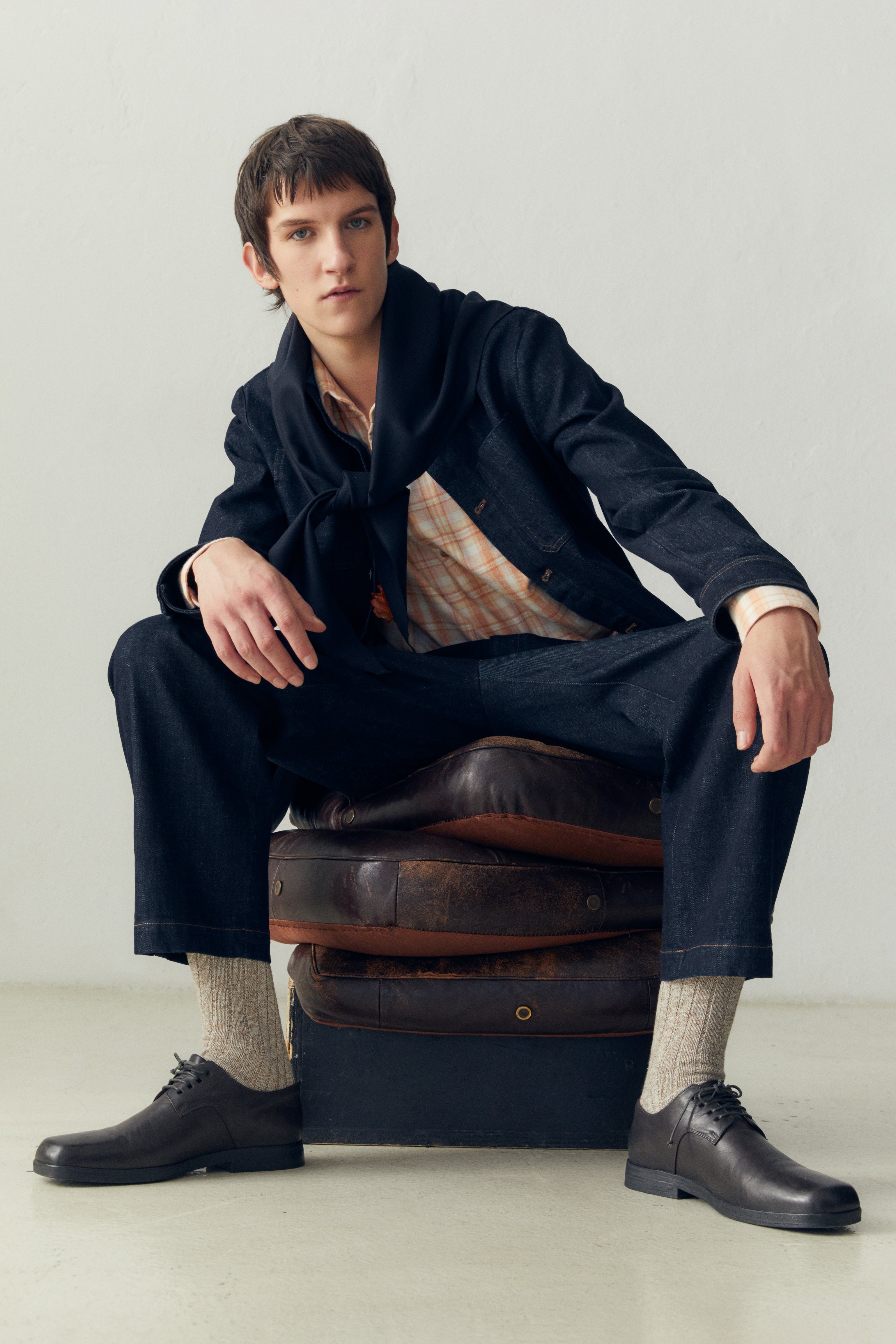 LOOK 12