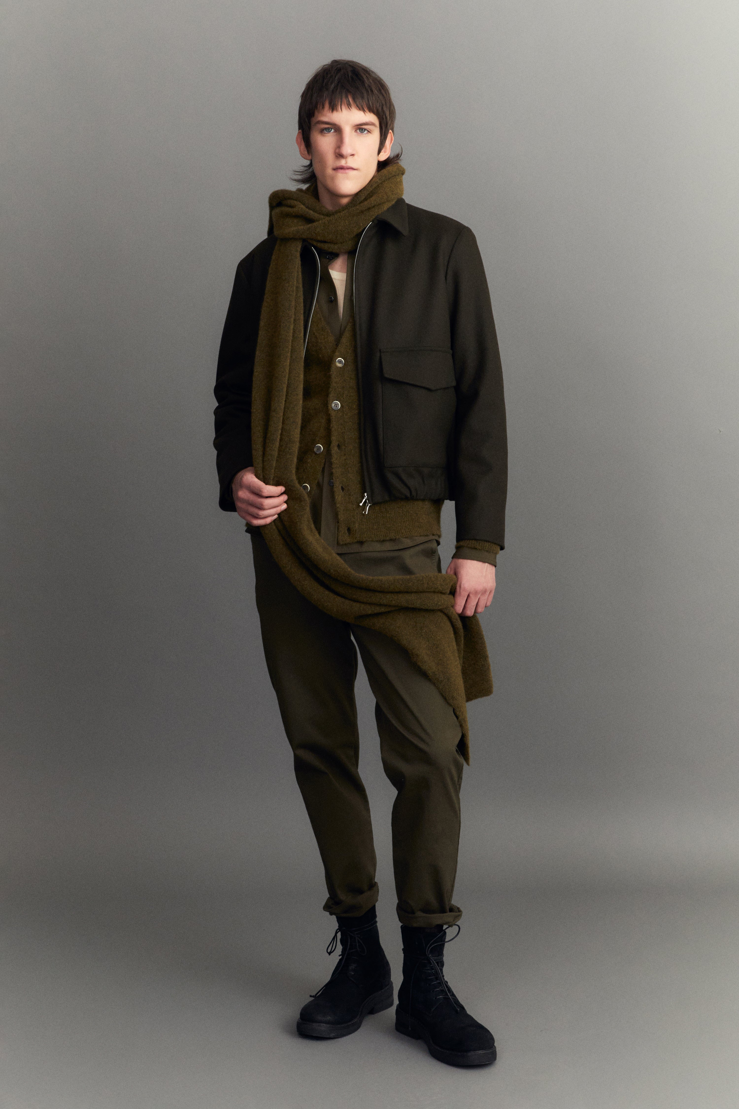 LOOK 17