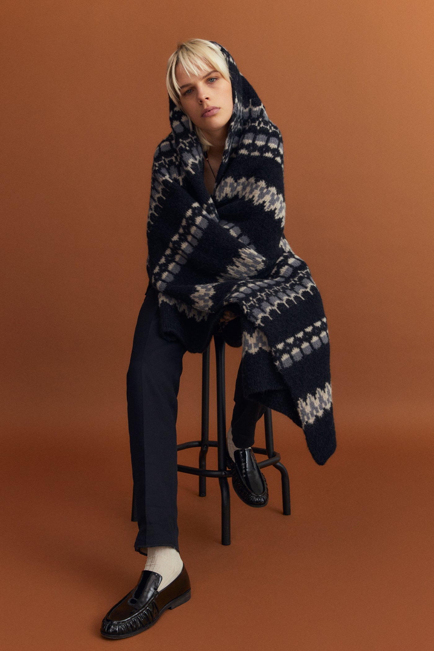 LOOK 28