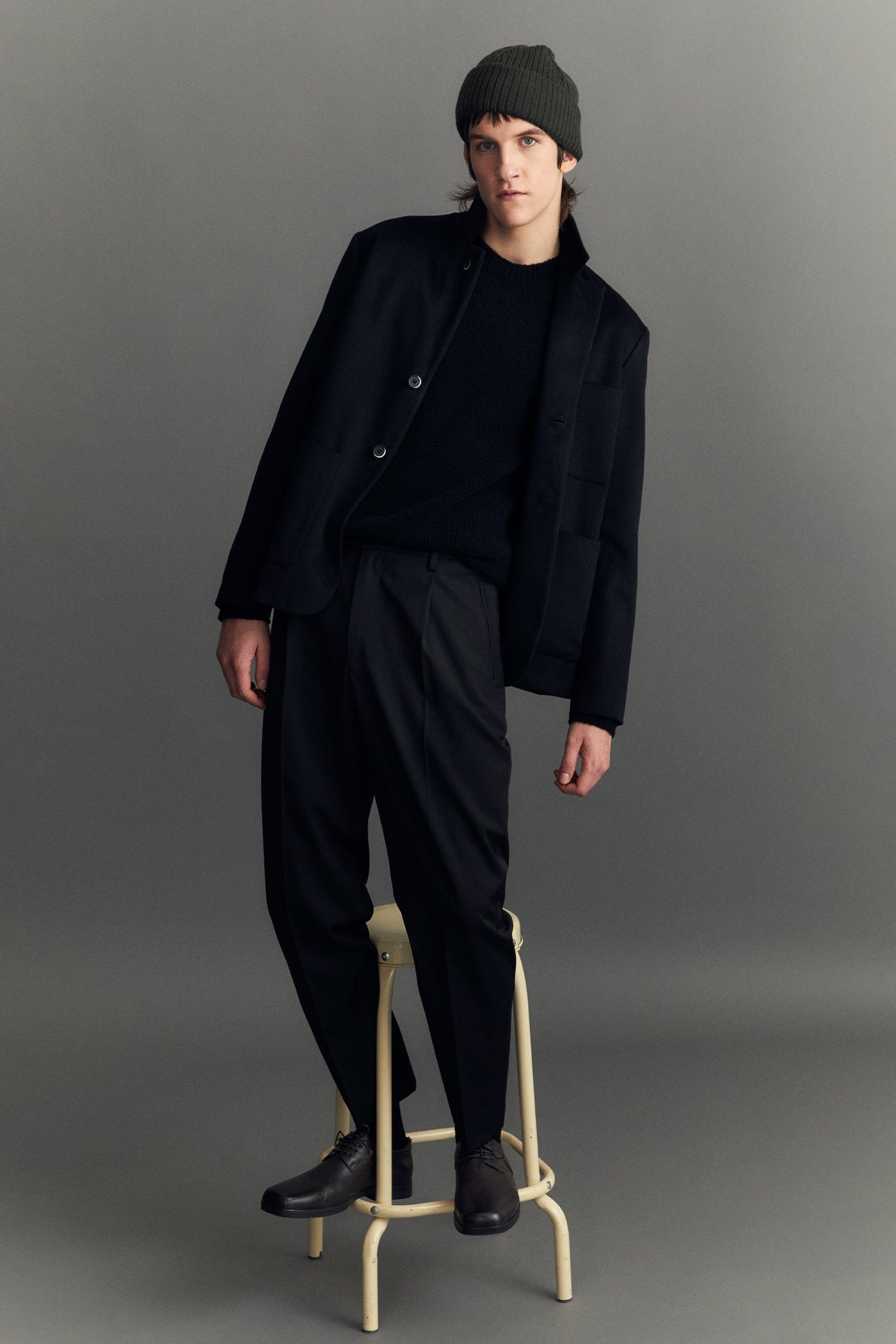 LOOK 27