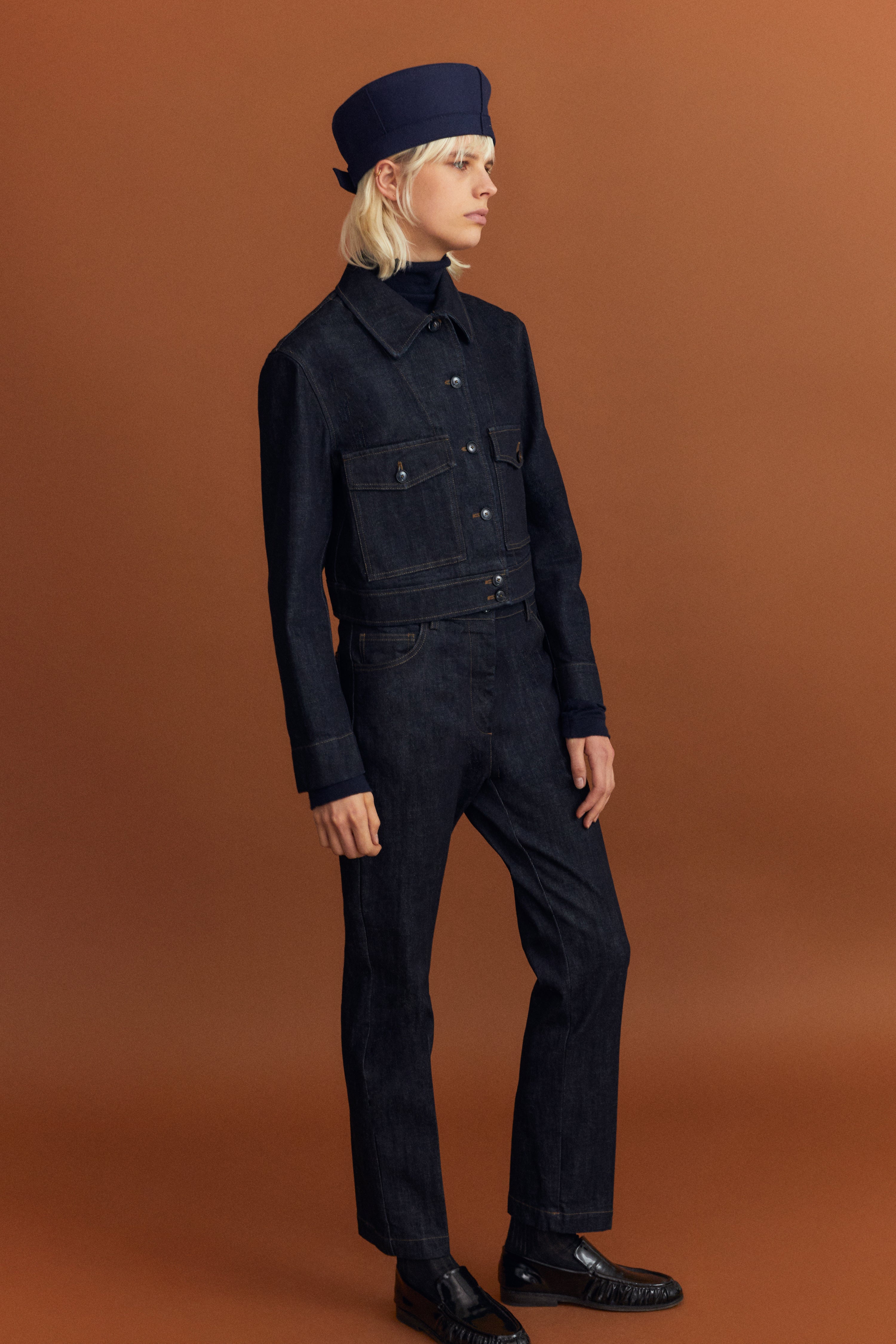 LOOK 17