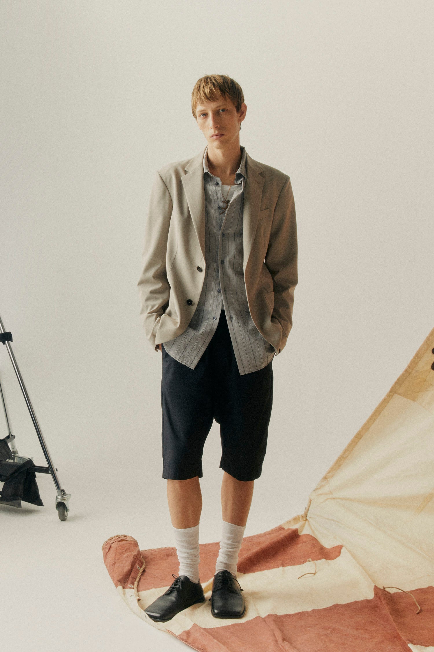LOOK 5