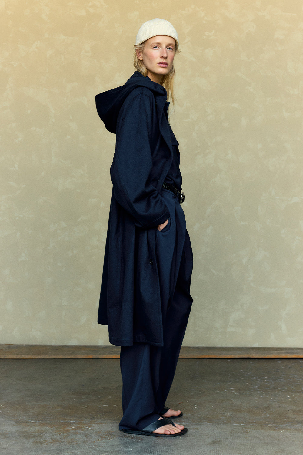 LOOK 27